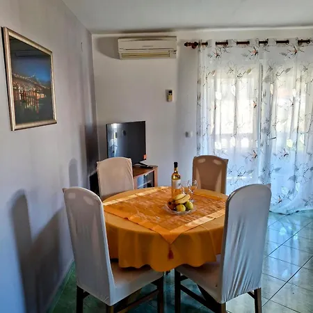 Apartman Dino